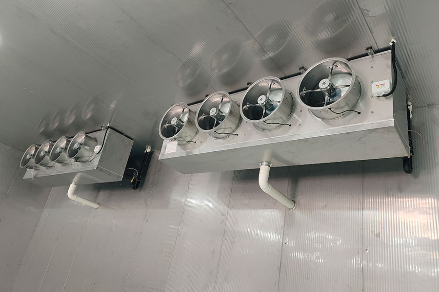 盛州一家食品厂的冷藏设备